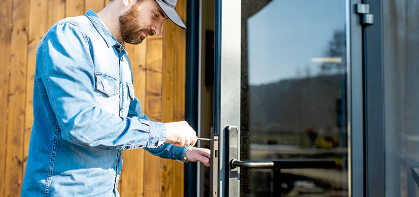 Frameless Glass Storefront Door Locks Replacement in Oxnard, CA