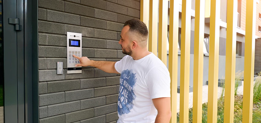 Locksmith Company For Smart Lock System Installation in Oxnard, California